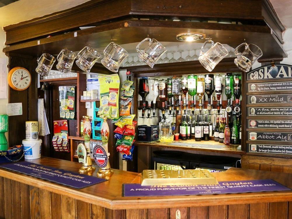 The Crown Inn Gayton  Exteriör bild